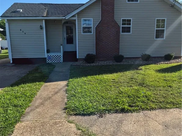 379 Schley Ave, Hampton, VA 23661