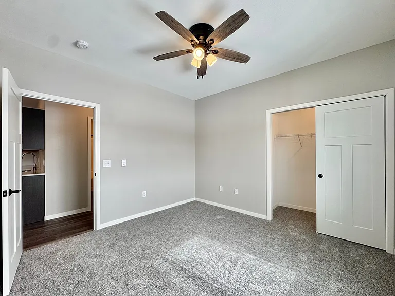 Latitude 45 — Photo 26