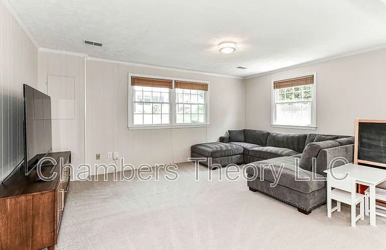 1427 Claves Ct — Photo 15