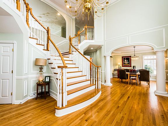 4th image of 2956 Wyndwicke Dr