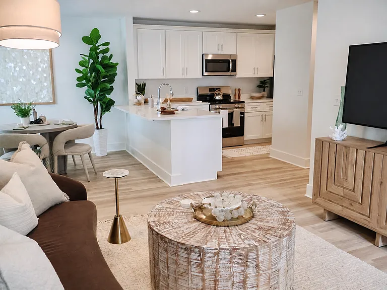 The Current Apartments — Photo 14
