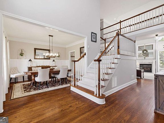 3rd image of 1924 Ewing Estates Dr