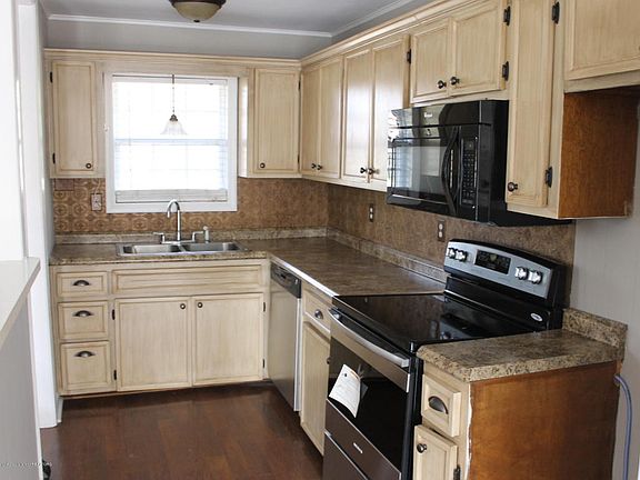 2nd image of 11305 Cypress Dr