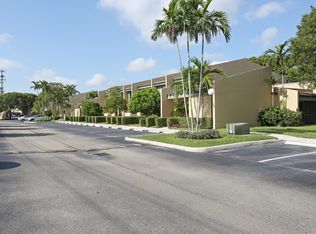 1120 NW 97th Ave, Pembroke Pines, FL 33024