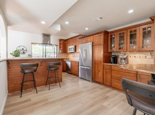 211 N Carillo Rd #E, Ojai, CA 93023