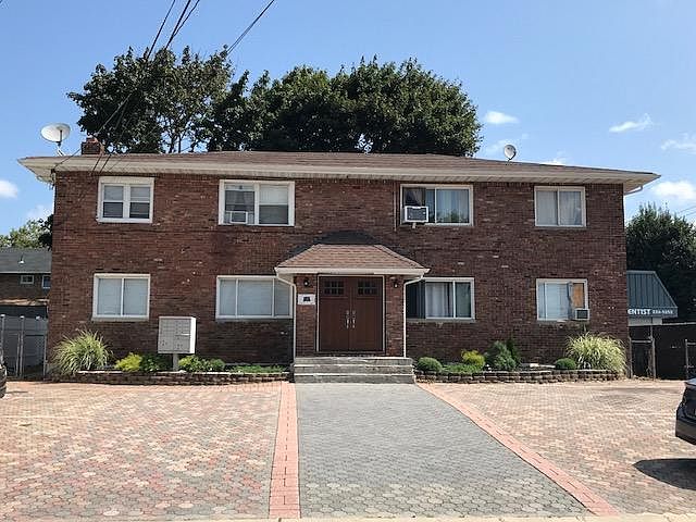 2nd image of 921 N Ontario Ave APT 1
