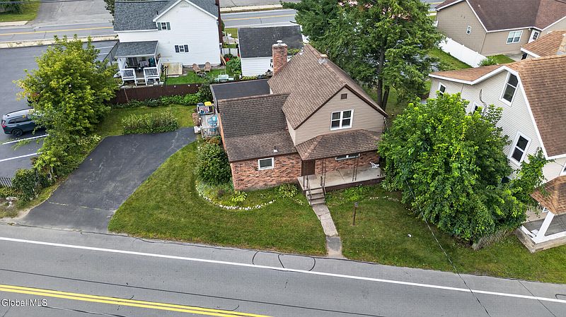 4th image of 341 Princetown Road