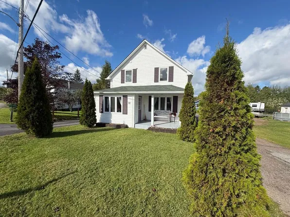 12 Memorial Avenue, Botwood, NL A0H1E0