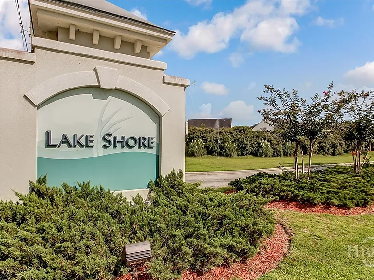 72 Lake Shore Blvd — Photo 27