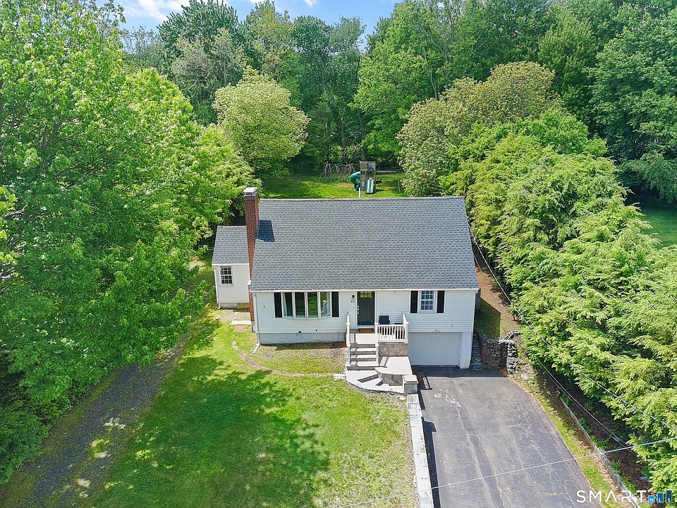 1st image of 21 Lone Oak Avenue
