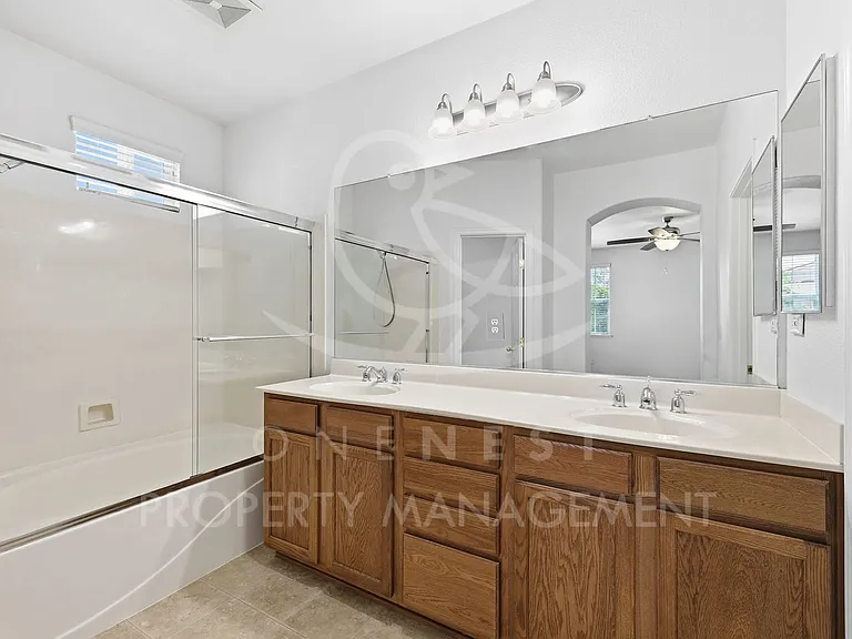 1070 Sierra View Cir #3 — Photo 19