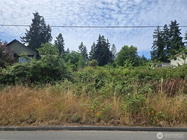 36 Illahee Road NE, Bremerton, WA 98310
