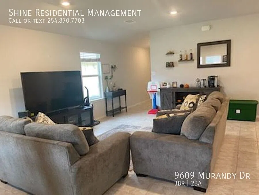 3- Bedroom 2 Bathrooms - Modern Living in Yowell Ranch with Smart Home Features! — Photo 4