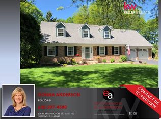 861 Huntleigh Dr, Naperville, IL 60540