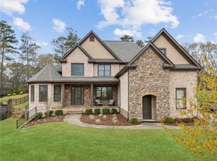 2428 Sunflower Dr, Hoschton, GA 30548