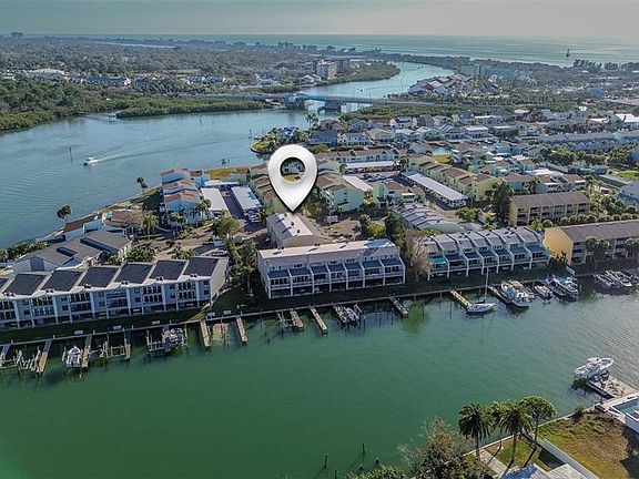 2nd image of 324 Windrush Blvd #11