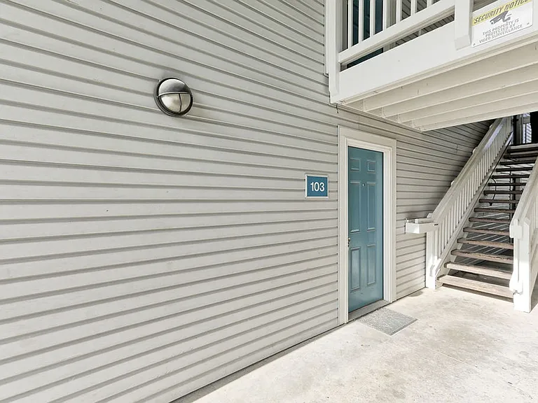 2856 17th Ave #103 — Photo 5