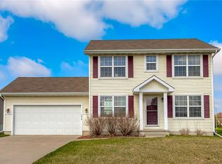 1476 93rd St, West Des Moines, IA 50266