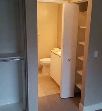 5th image of 23 Lakeshore Ct #A