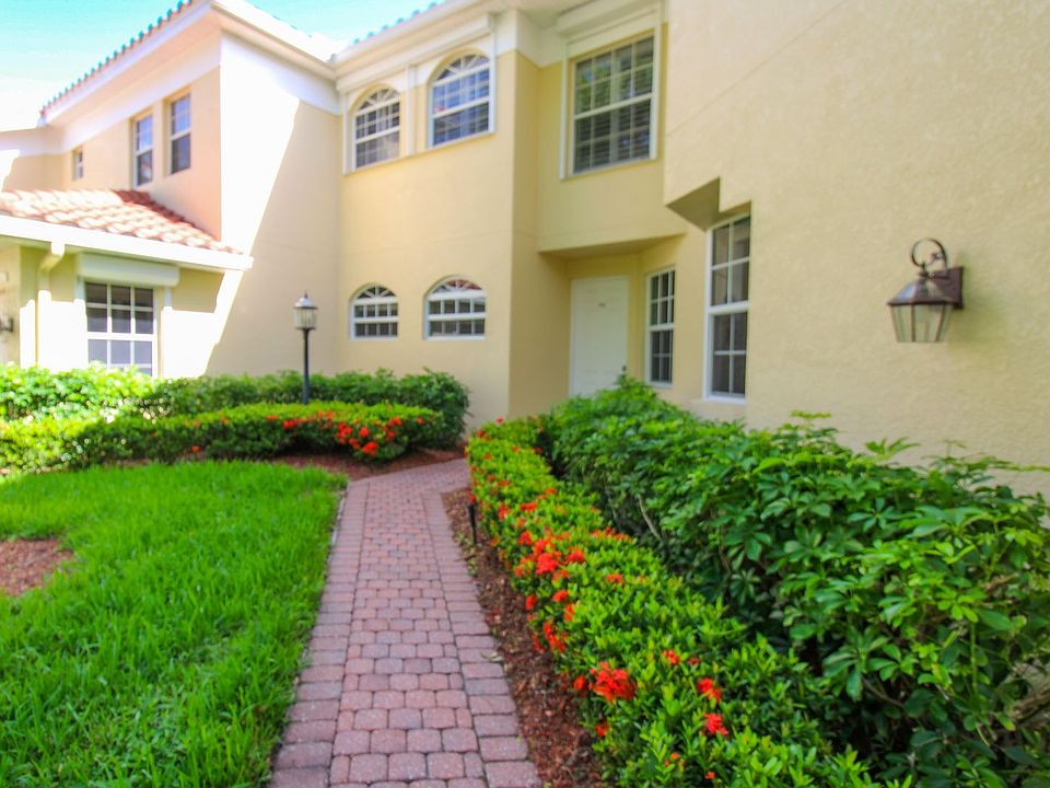 200 L Ambiance Cir 104, Naples, FL 34108 Zillow