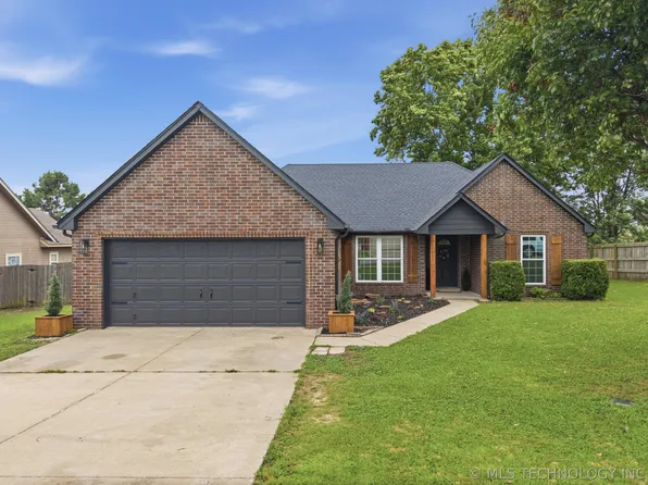 1004 W Beech St, Skiatook, OK 74070