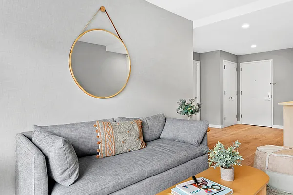 Rented by Vertical Real Estate LLC | media 4