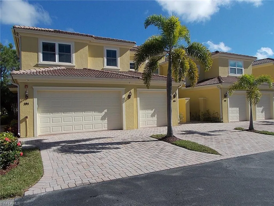 1445 Mariposa Cir #201