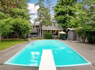 4636 Lakeway Dr, Bellingham, WA 98229