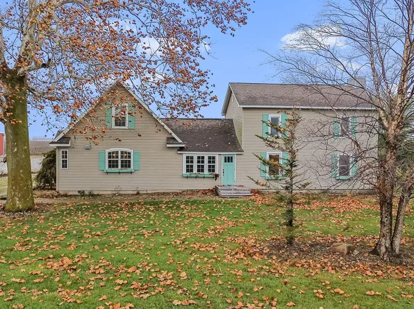 1410 E Wood Rd, Rensselaer, IN 47978