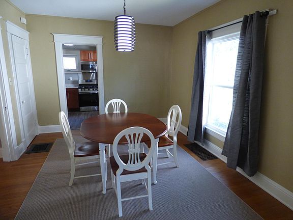 4th image of 238 Tonti St
