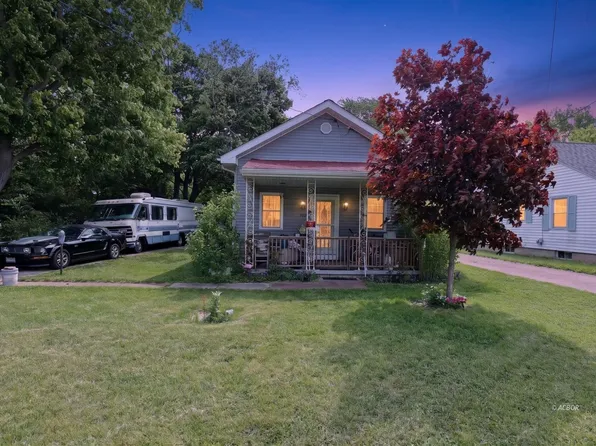 1704 Mills St, Sandusky, OH 44870