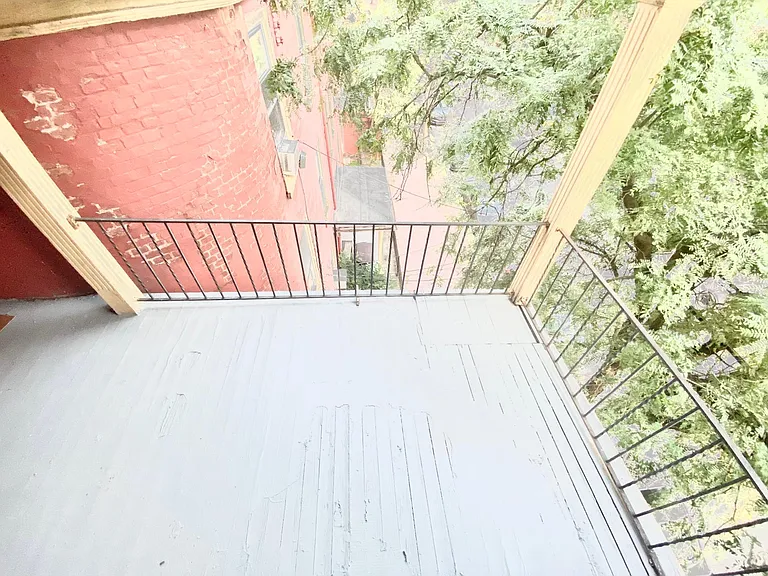 247 S 5th St #3F — Photo 10