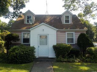 1093 Bay Shore Ave, Bay Shore, NY 11706