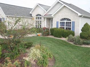 308 Fieldview Dr, Smithton, IL 62285