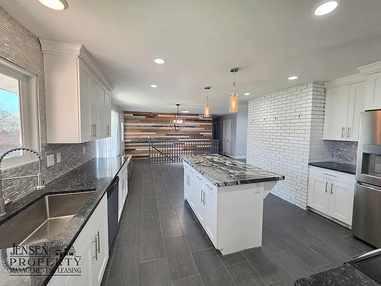 1151 W Wesley Powell Dr — Photo 26