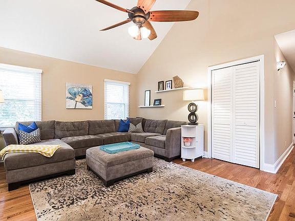 4th image of 2880 Canton Hills Dr
