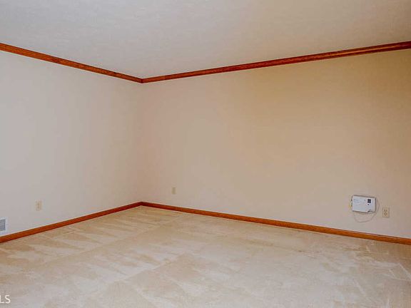 4th image of 1751 Bruckner Ct