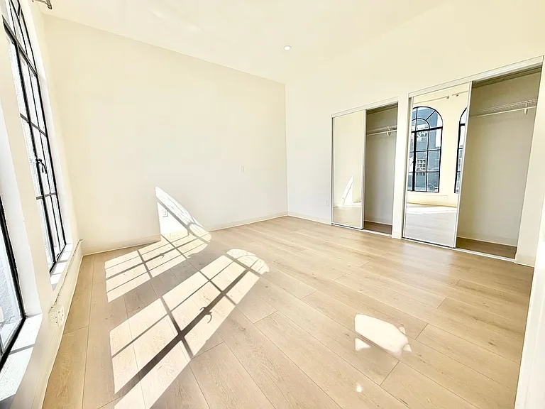 1256 Howard — Photo 40