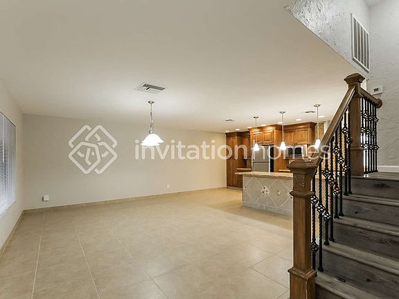 5th image of 4815 W Cochise Dr