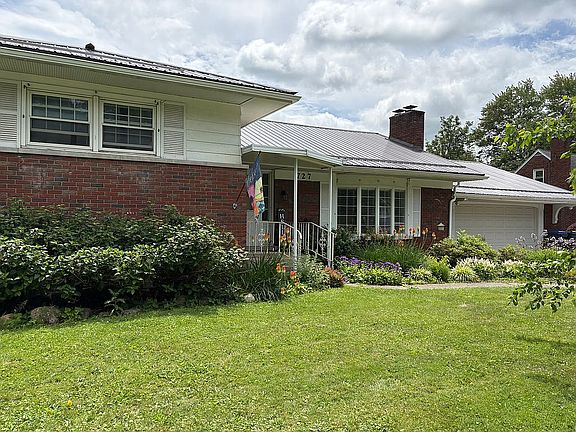 2nd image of 727 W Gore Rd