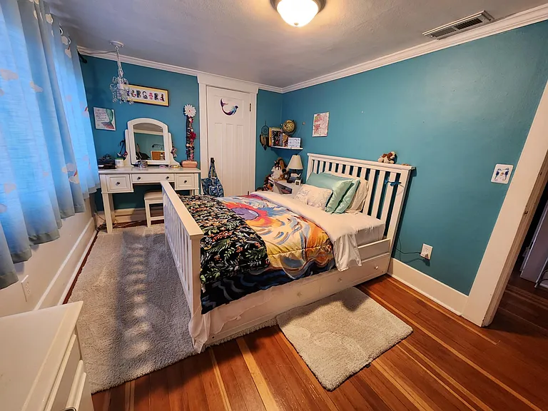 Upstairs bedroom with 1 closet