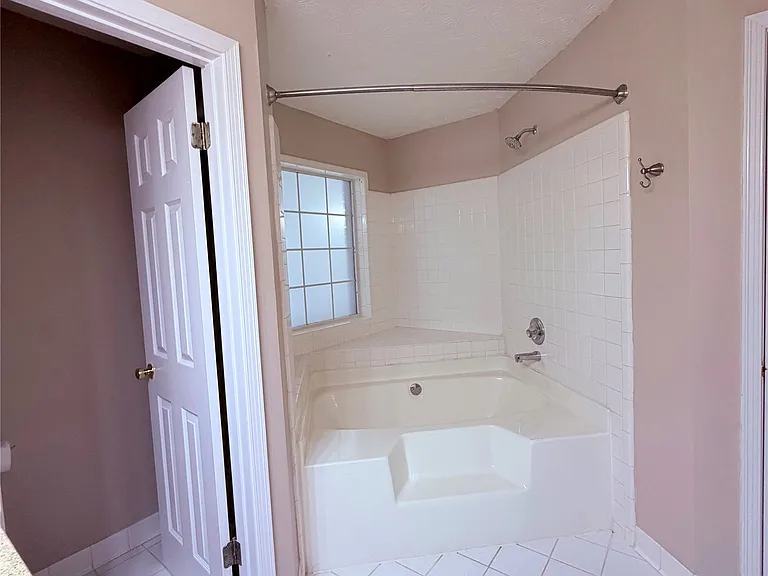 11 Twin Oaks Ln — Photo 19