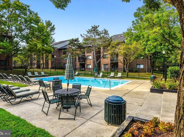 300 Hilltop Ln #300E, Annapolis, MD 21403
