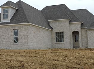 5055 E Point Cv, Olive Branch, MS 38654