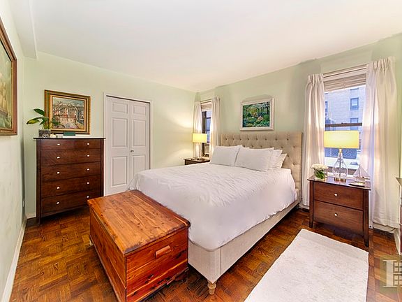 4th image of 55 E End Ave APT 2L
