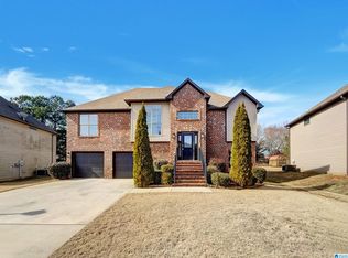 5183 Meadow Lake Trl, Bessemer, AL 35020