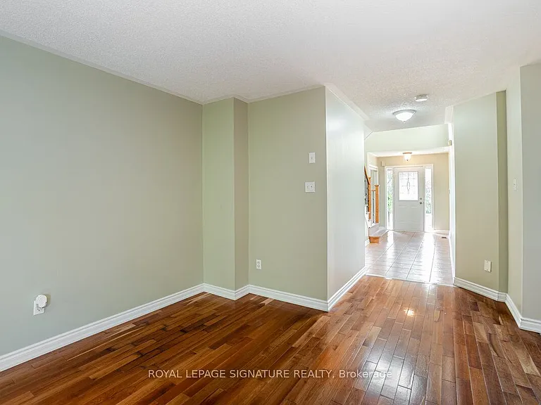 5135 Falconcrest Dr — Photo 5