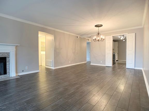5th image of 708 Donard Park Ave #708