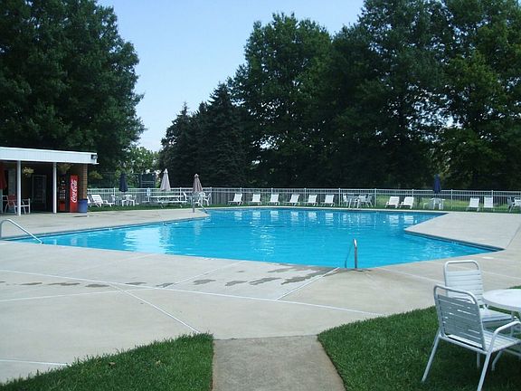 4th image of 8814 Turkey Ridge Rd #131