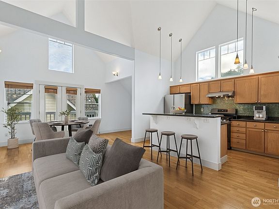 4th image of 5907 40th Avenue SW #A